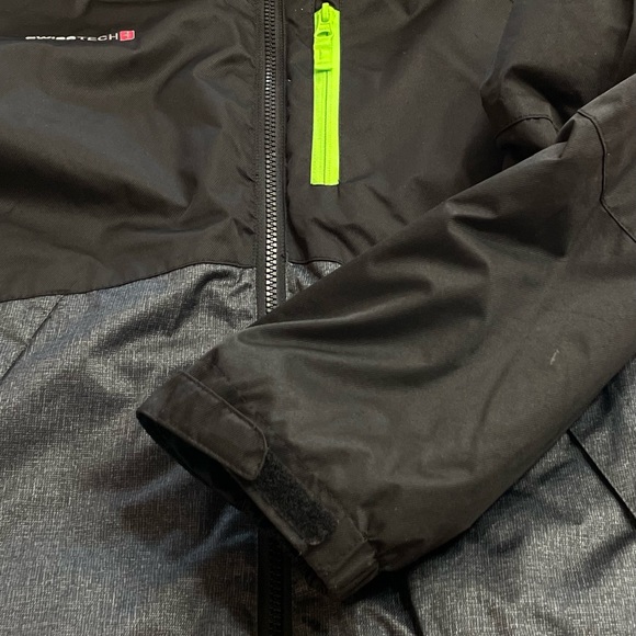 Swiss Tech Jacket Boys XXL/18 Black and Gray Hooded - Picture 3 of 7